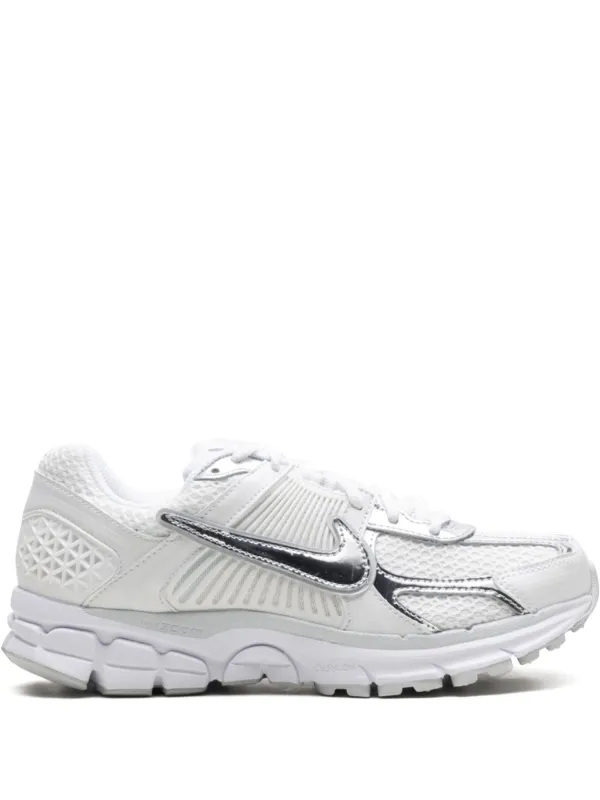 IMG_8299.webp Nike Zoom Vomero 5 Chrome Toe - Image 1