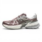 Nike V2K Run ‘Smokey Mauve’ - Image 2
