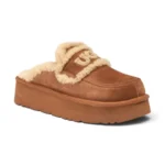 UGG Women’s Chloe Fluffy Platform Scuff – Chestnut - Image 2