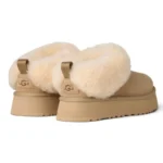 UGG Tazzelle Logo Patch Slippers – Beige - Image 4